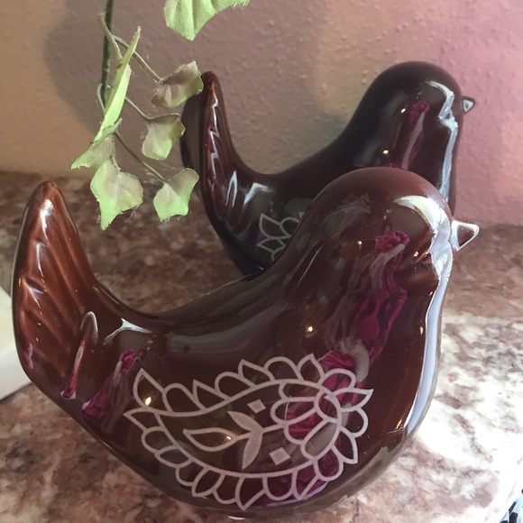 Home #15). TWO Beautiful Ceramic Birds - Picture 3 of 4